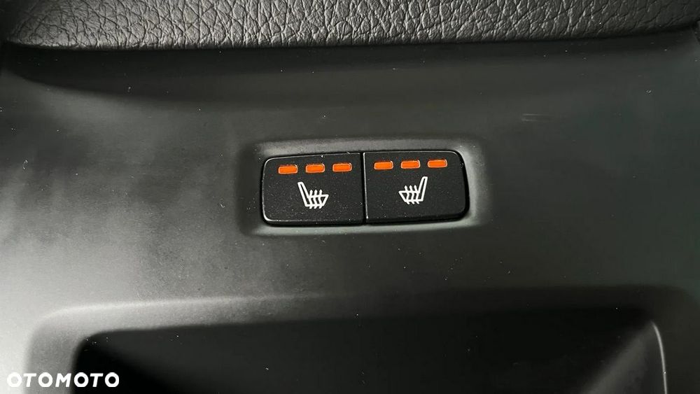 Volvo V90 D3 AWD Momentum - 31