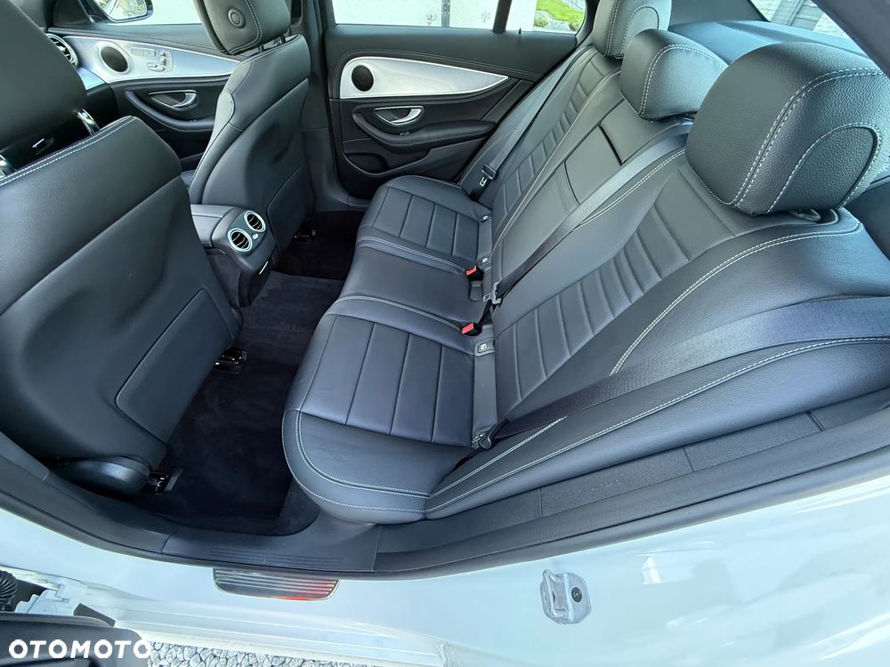 Mercedes-Benz Klasa E 220 d 9G-TRONIC AMG Line - 30