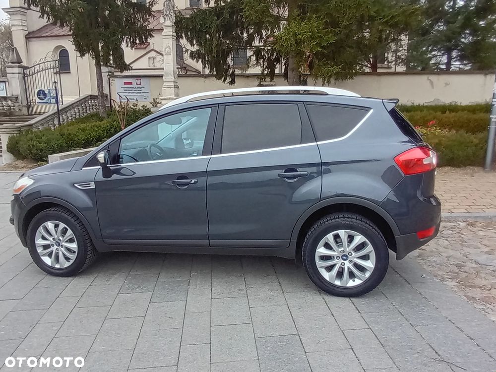 Ford Kuga 2.0 TDCi 2x4 Titanium - 5