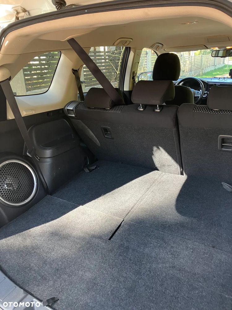 Mitsubishi Outlander 2.0 Intense + 4WD CVT - 5