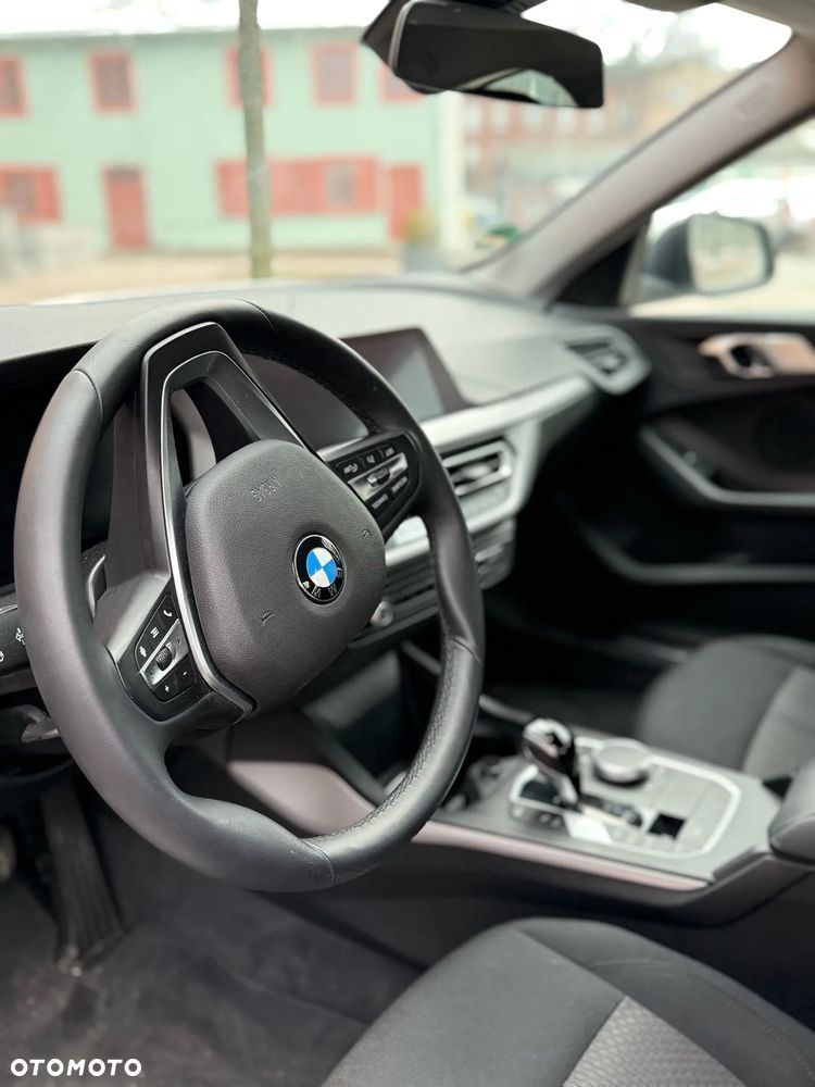 BMW Seria 2 216d - 19