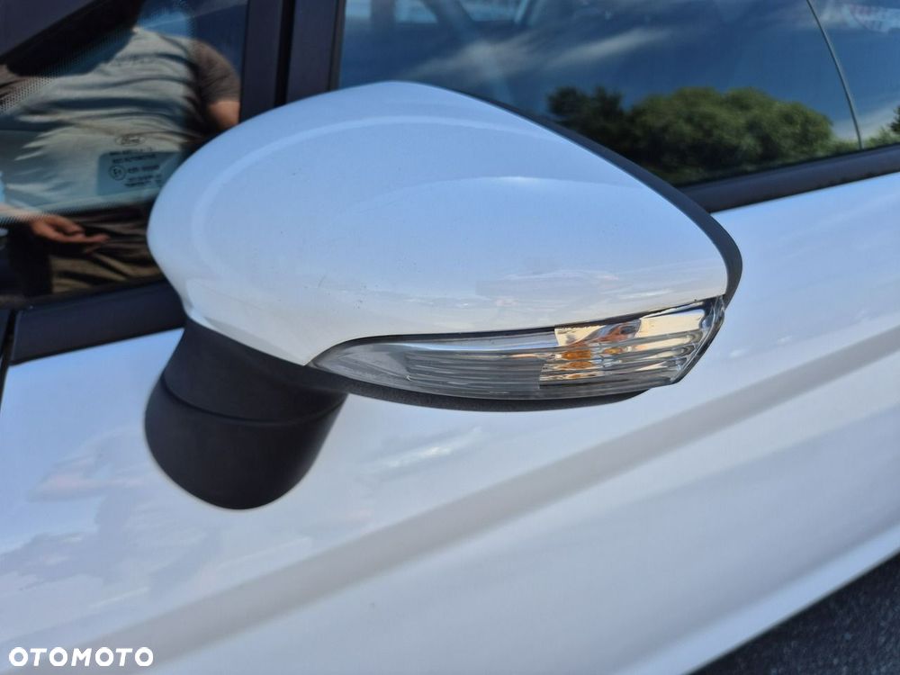 Ford Fiesta 1.25 Ghia EU5 - 32
