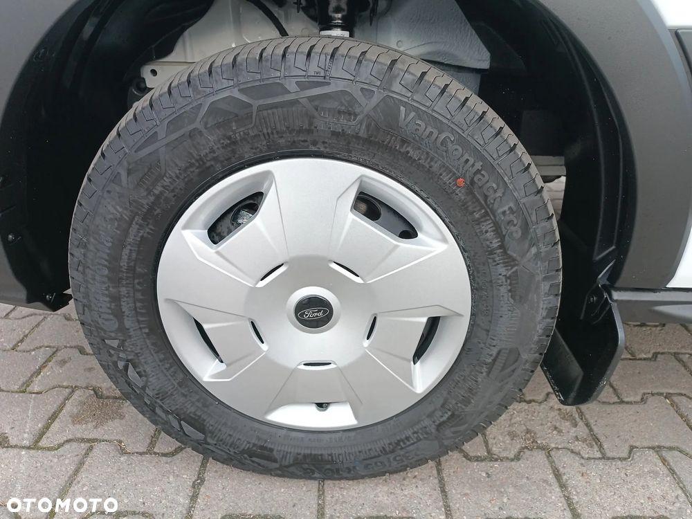 Ford Transit - 17