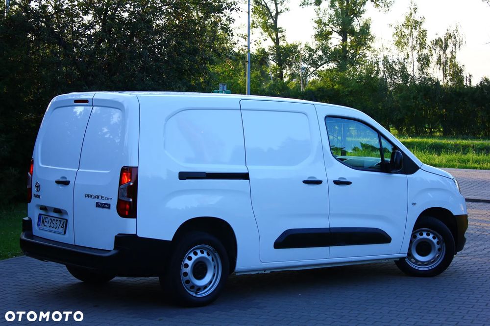 Toyota Proace City 1.5D-4D 102KM LONG L2 3 Osobowy Chłodnia - 11