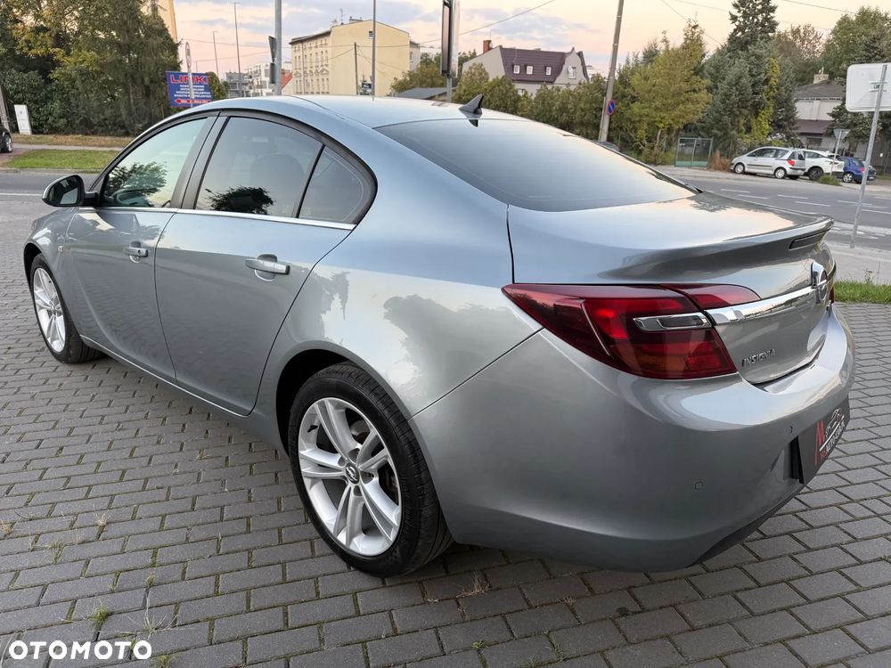 Opel Insignia 2.0 CDTI Cosmo - 4
