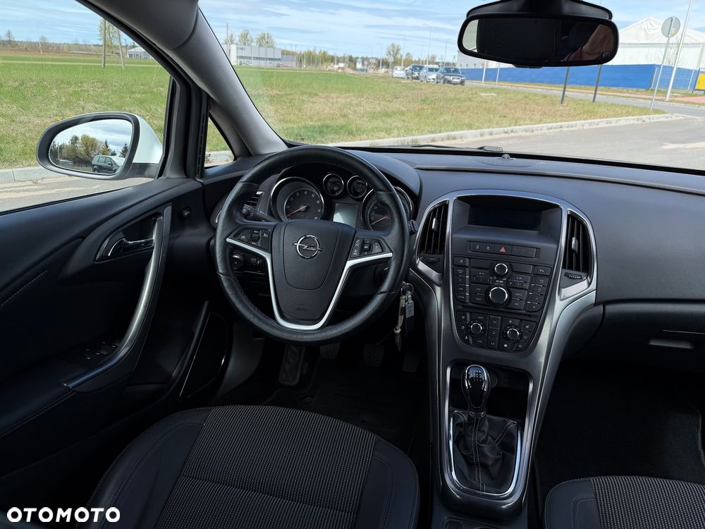 Opel Astra 1.4 T Enjoy - 16