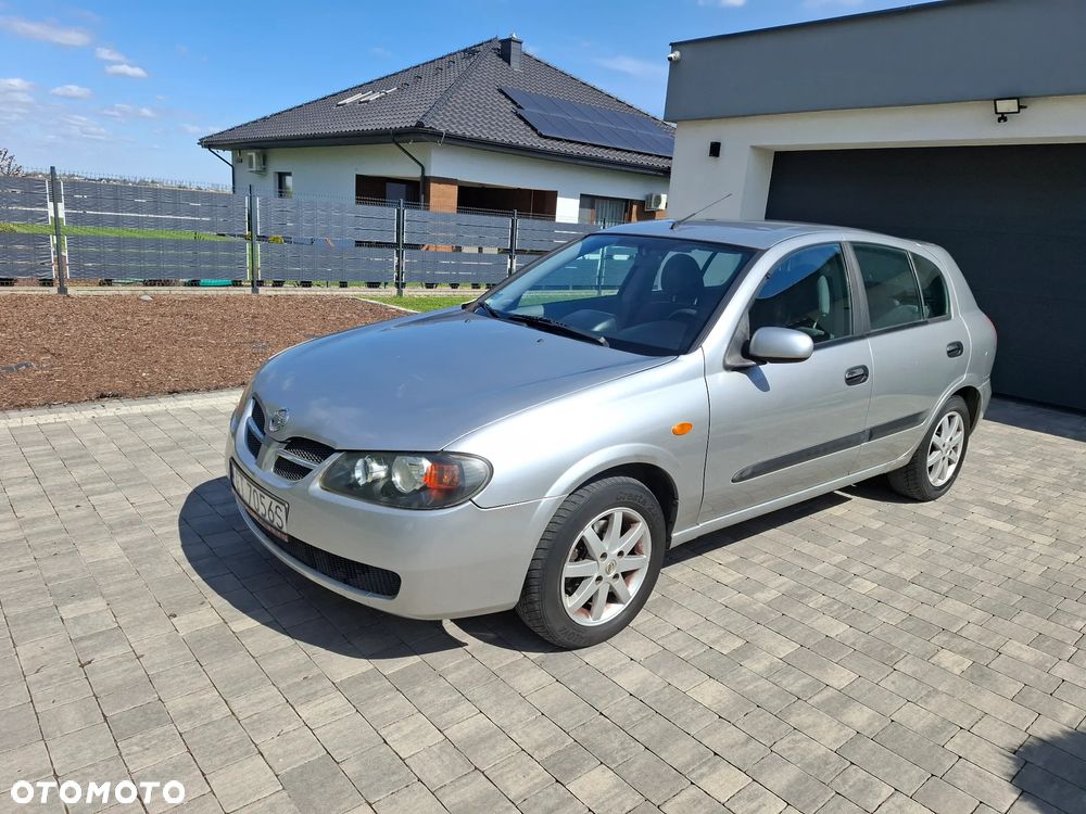 Nissan Almera 1.5 acenta PLUS - 2
