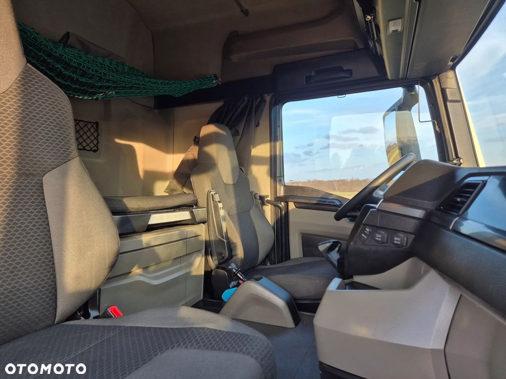 MAN TGS 18.470 18.400 RETARDER MOŻLIWA HYDRAULIKA NAUKA JAZDY STANDARD 4x2 18.360 18.320 18.420 - 31