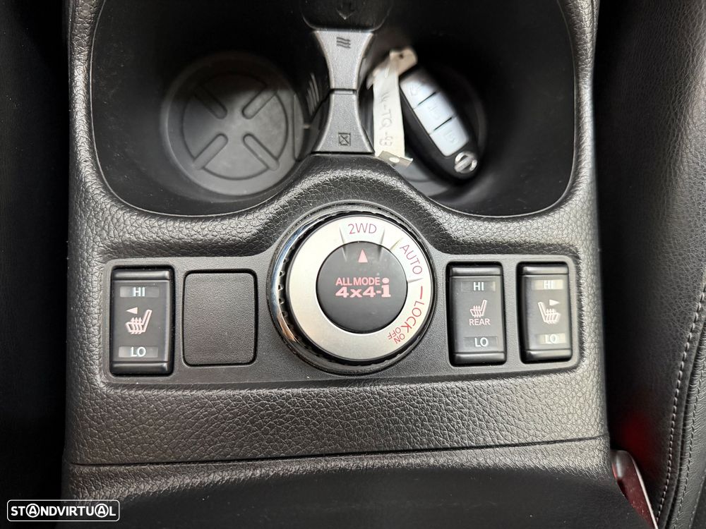 Nissan X-Trail 2.0 DCi Tekna Pele C.4x4-i - 26