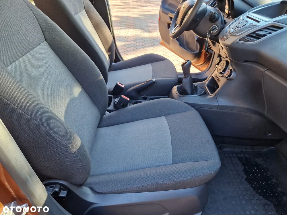 Ford Fiesta 1.25 Ambiente - 24
