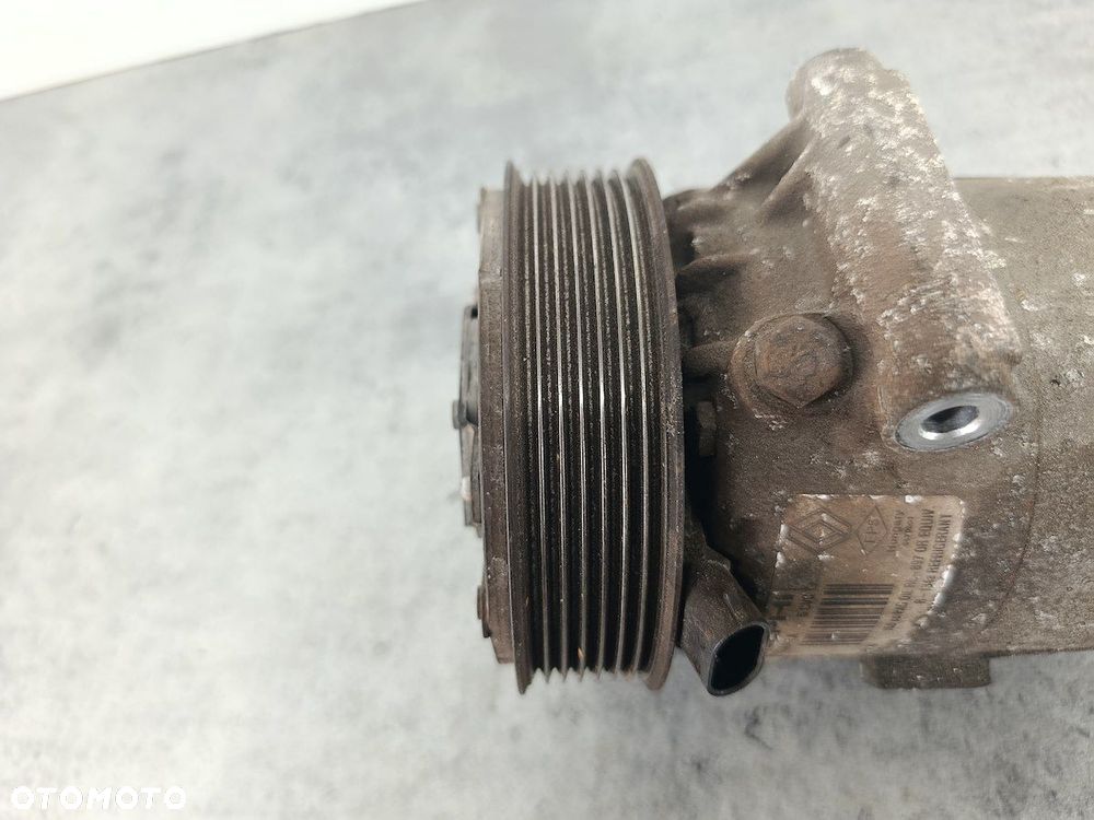 POMPA, SPRĘŻARKA KLIMATYZACJI RENAULT MEGANE II 8200457418 DELPHI 2.0 16V - 6