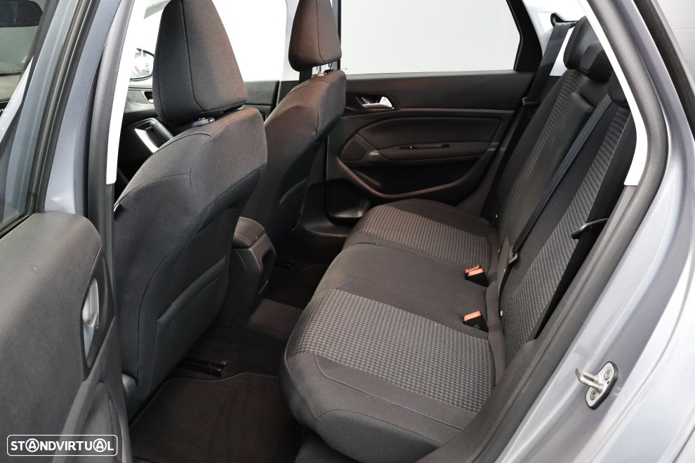 Peugeot 308 SW 1.2 PureTech Style - 27