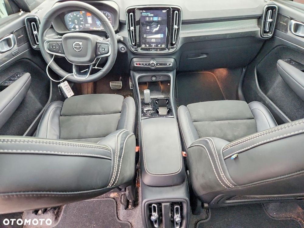 Volvo XC 40 B5 B AWD Geartronic RDesign - 8
