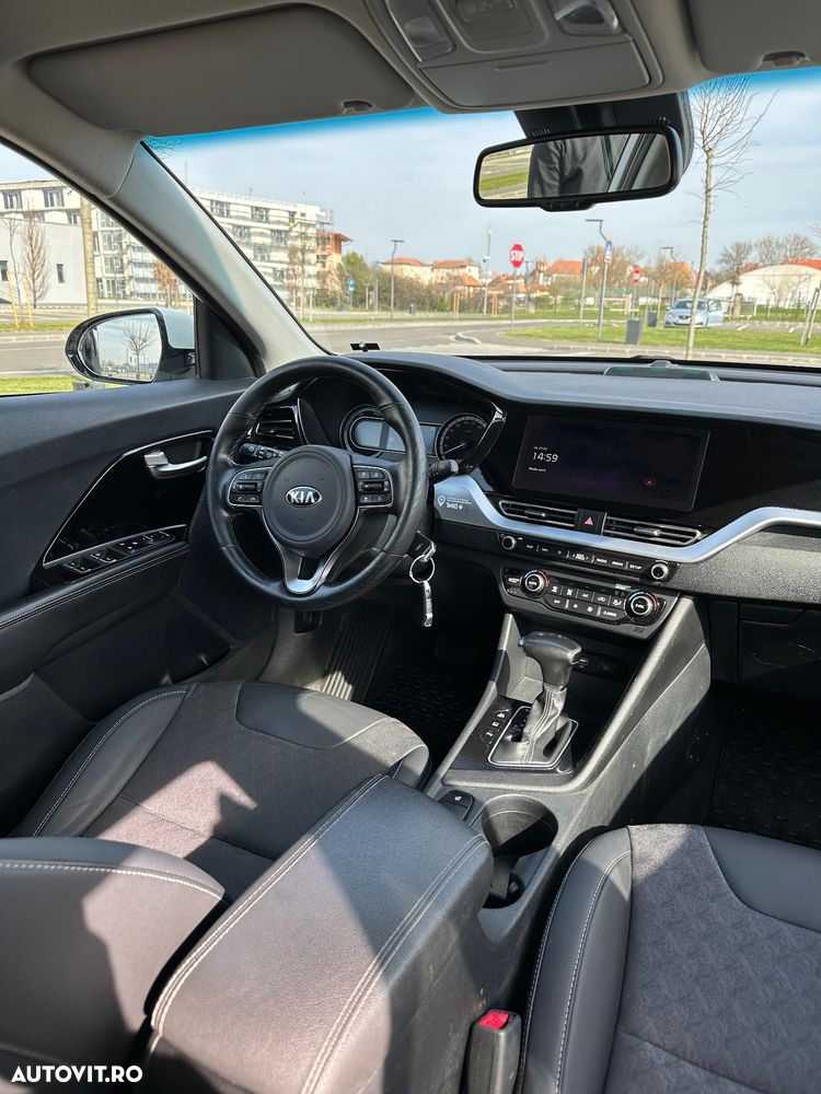 Kia Niro 1.6 GDI PHEV 2WD OPF Aut. Edition 7 - 4