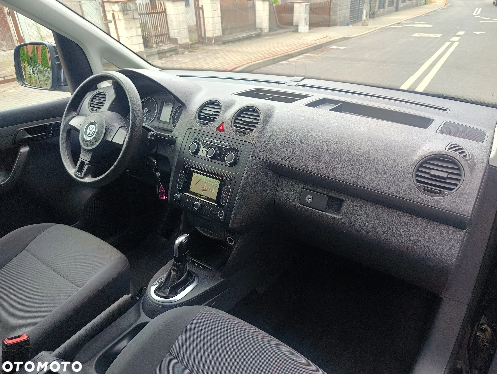 Volkswagen Caddy 2.0 TDI Comfortline DSG - 14