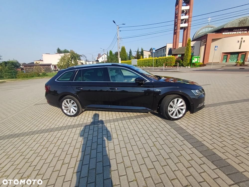 Skoda Superb 2.0 TDI 4x4 L&K DSG - 2
