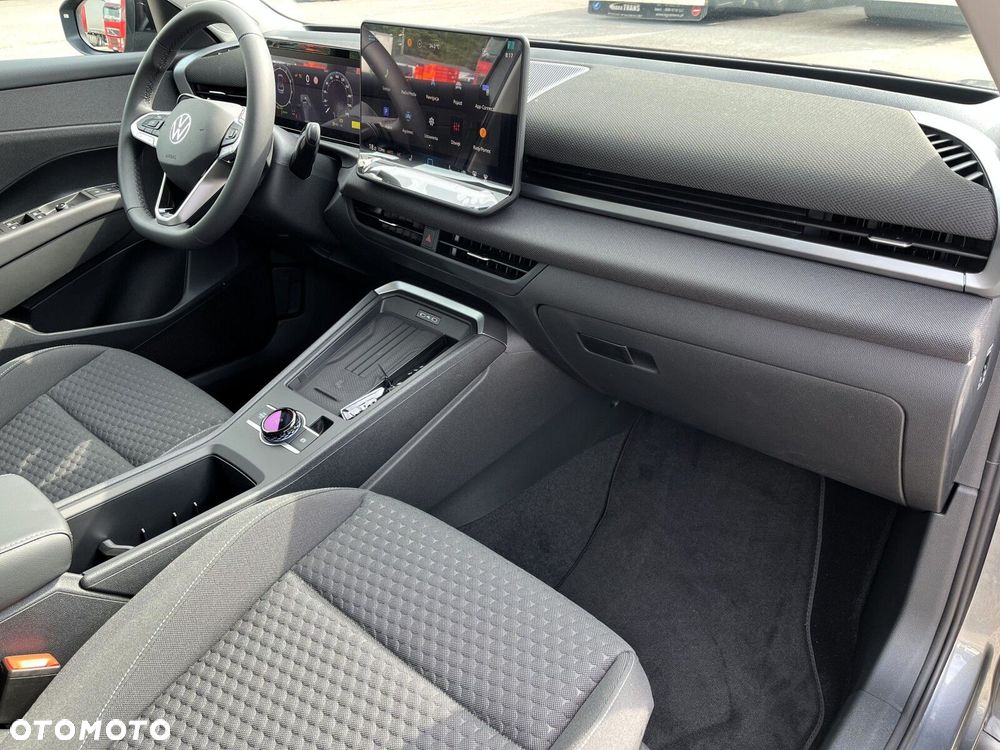 Volkswagen T-Roc 1.5 eTSI Life DSG - 31
