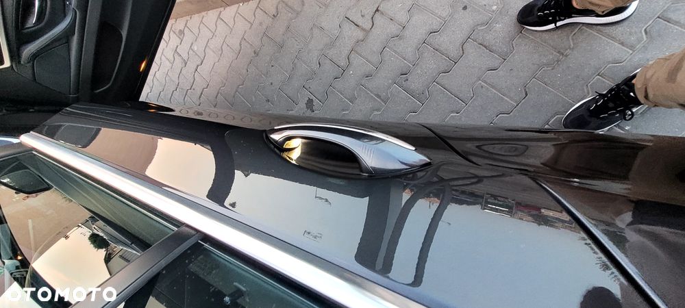 BMW Seria 5 528i xDrive - 11