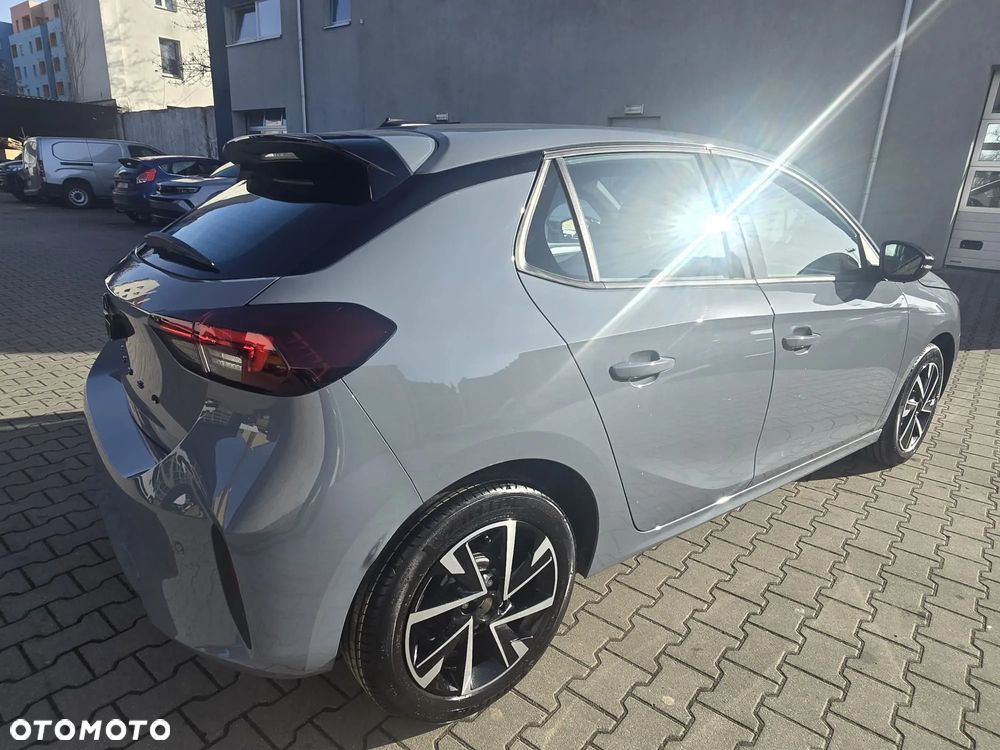 Opel Corsa 1.2 GS S&S - 3