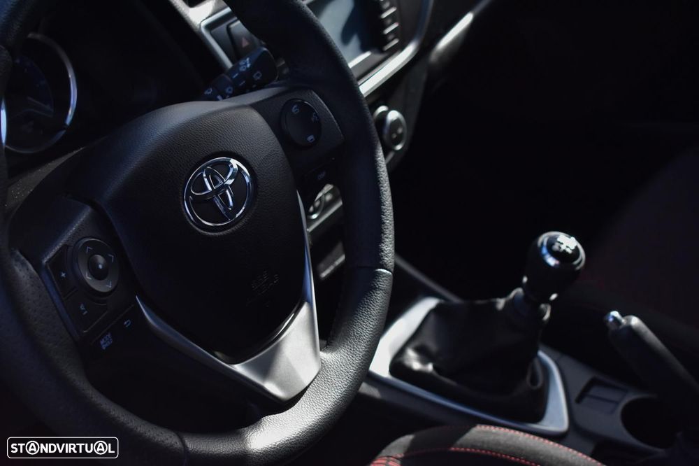 Toyota Auris 1.4 D-4D ACtive - 6