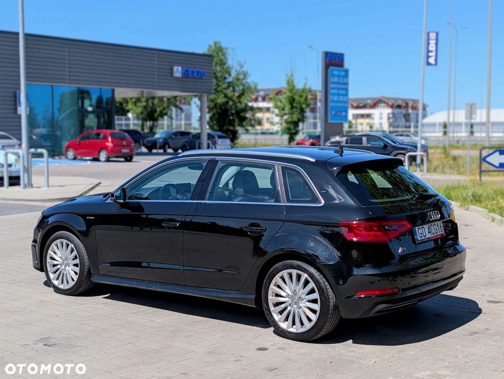 Audi A3 Sportback 1.4 TFSI e-tron Ambition - 2
