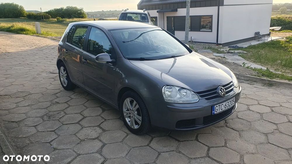 Volkswagen Golf - 4