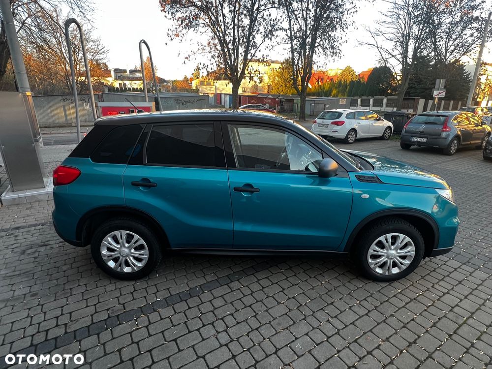 Suzuki Vitara 1.6 Comfort 2WD - 12