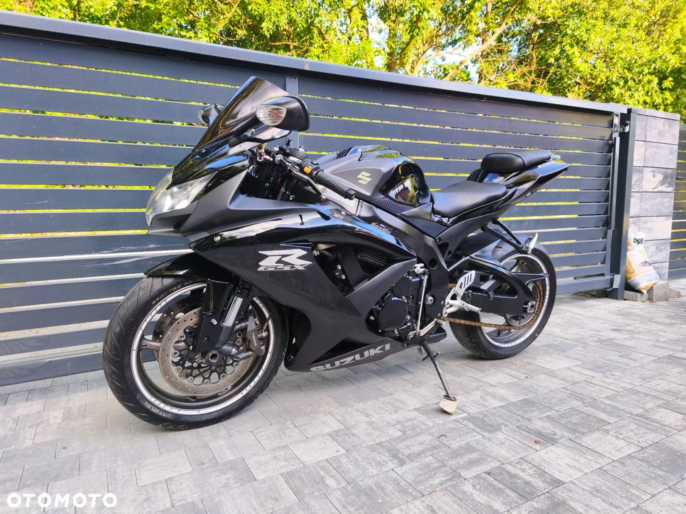 Suzuki GSX-R - 24