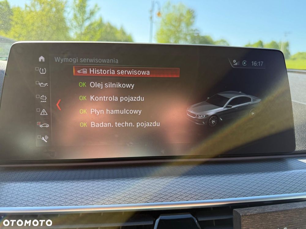 BMW Seria 5 520d xDrive - 14