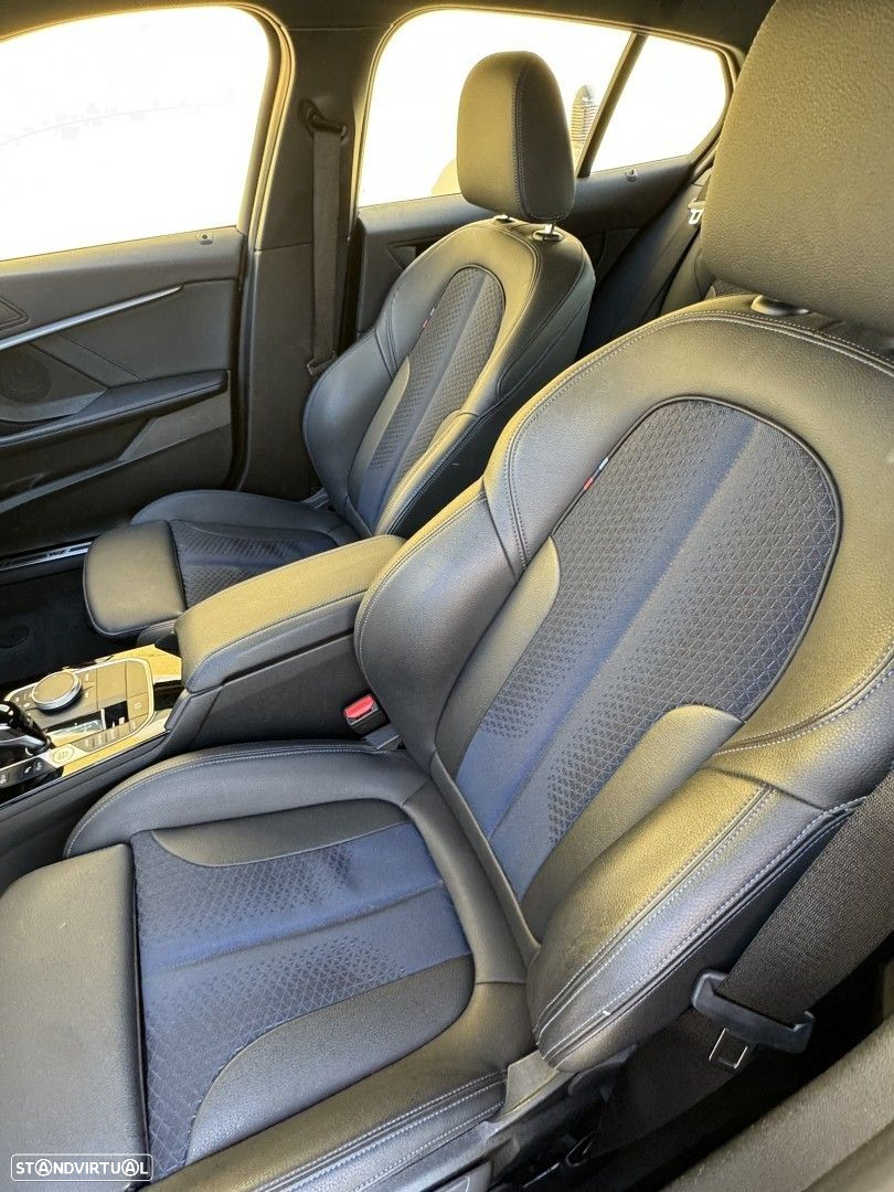 BMW 118 i Pack Desportivo M Auto - 34