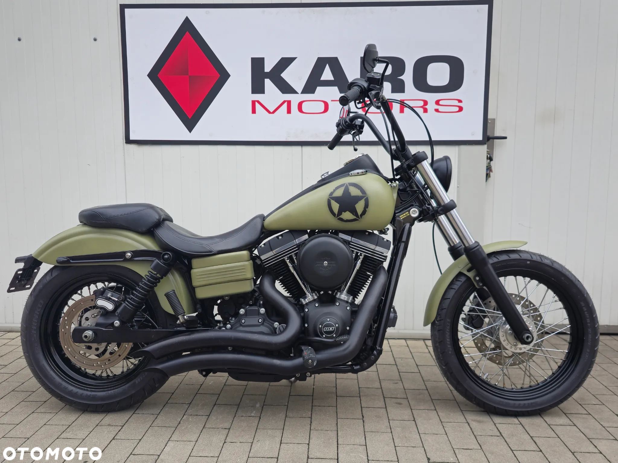 Harley-Davidson Dyna Street Bob - 2