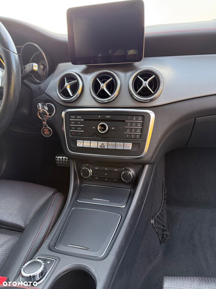 Mercedes-Benz CLA 220 (CDI) d 7G-DCT AMG Line - 6