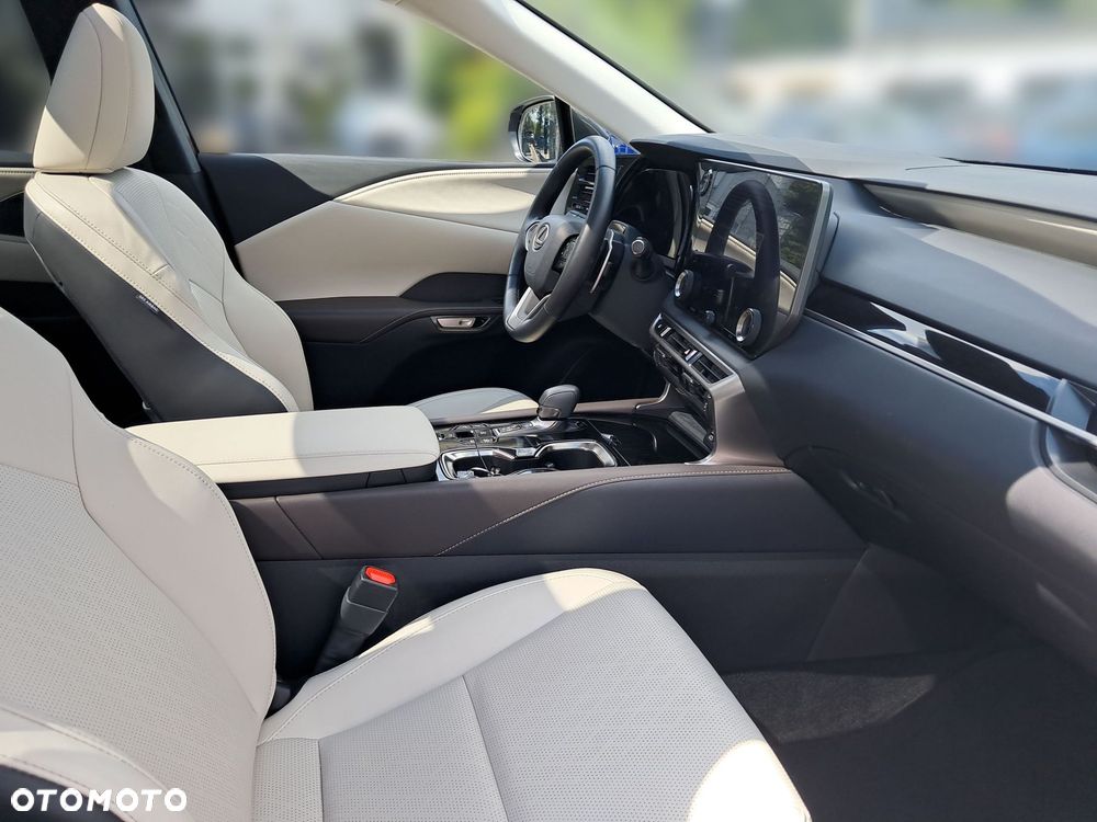 Lexus RX 450h+ Prestige - 9