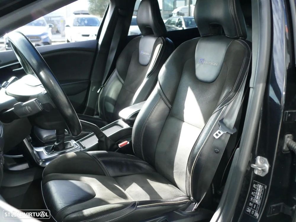 Volvo V40 1.6 D2 R-Design - 24