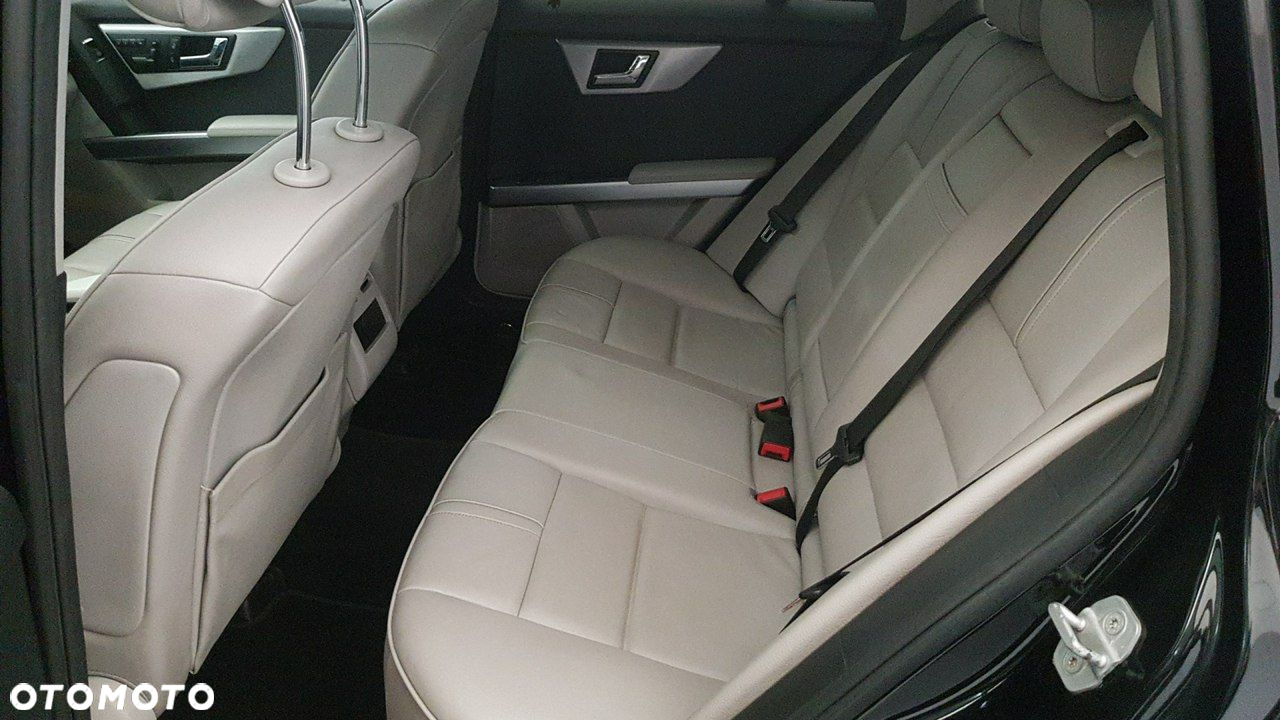 Mercedes-Benz GLK - 22