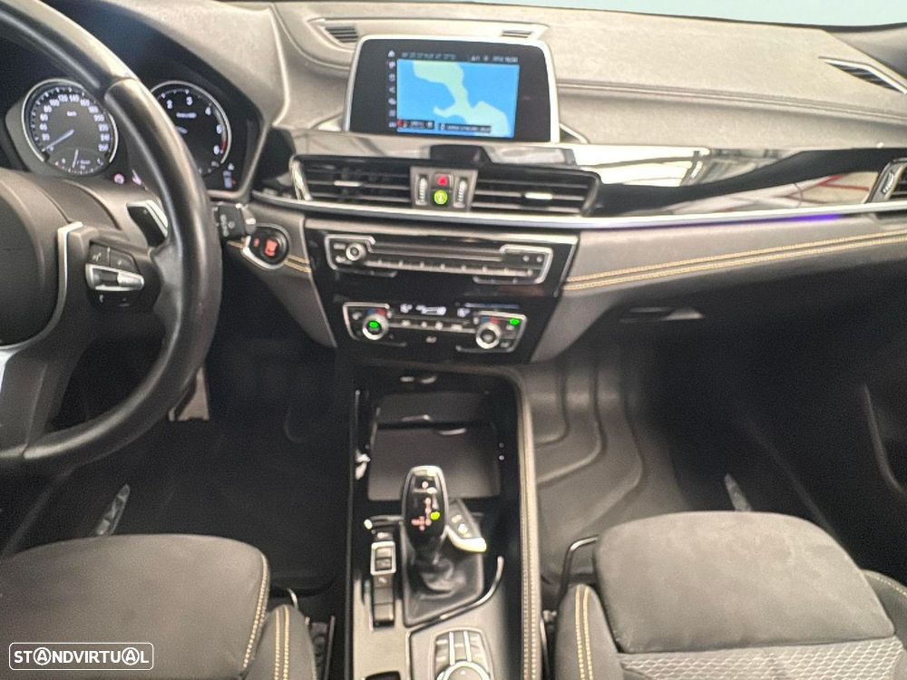 BMW X2 18 d sDrive Auto Pack M - 13