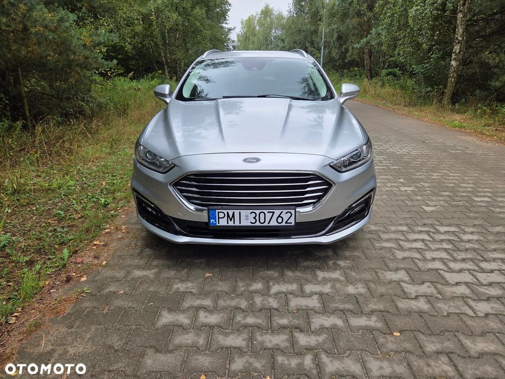 Ford Mondeo 2.0 Hybrid Titanium - 2