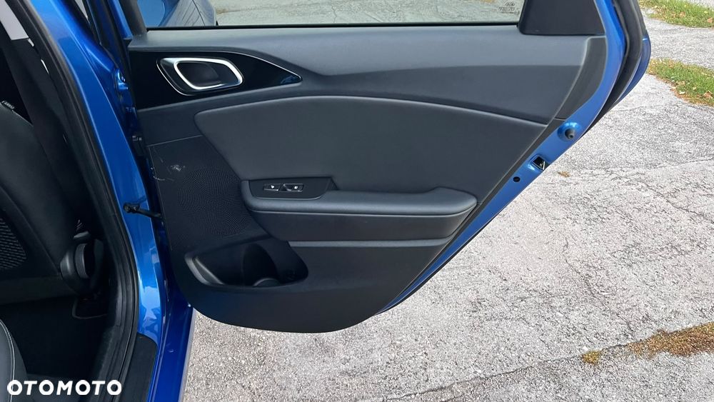 Kia Ceed 1.6 CRDi 136 DCT ISG Platinum Edition - 21