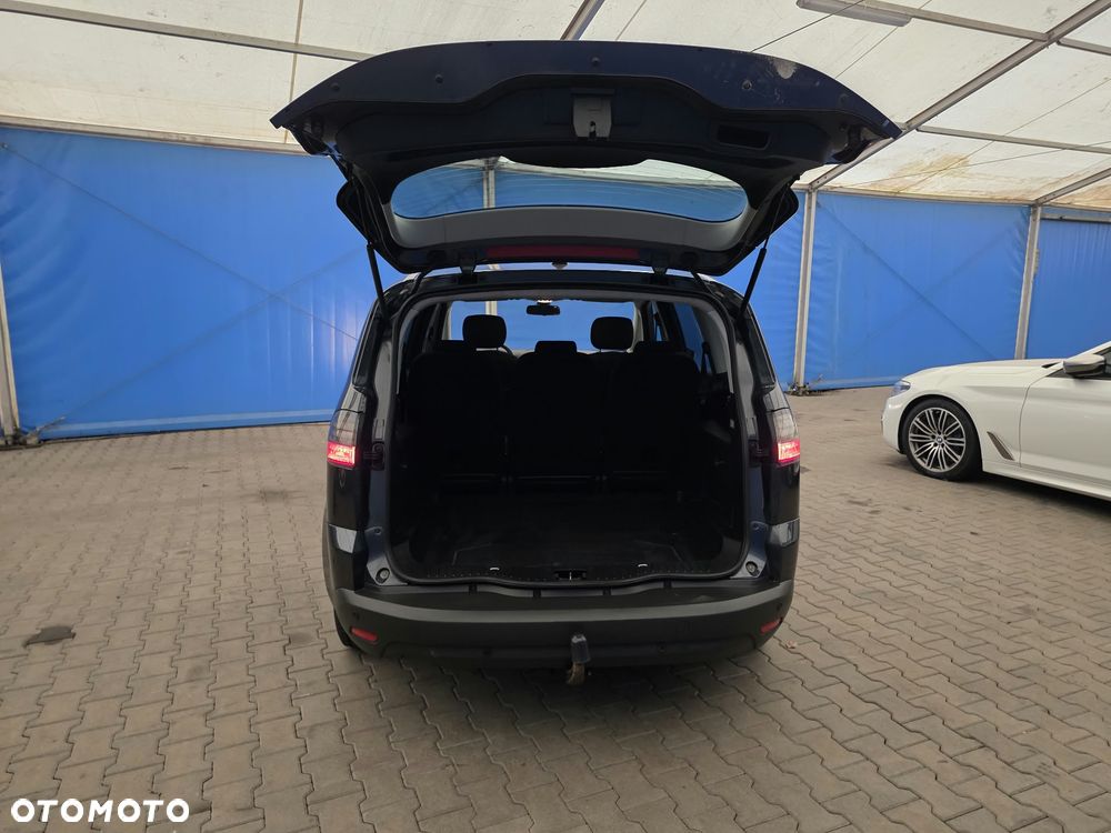 Ford S-Max - 19
