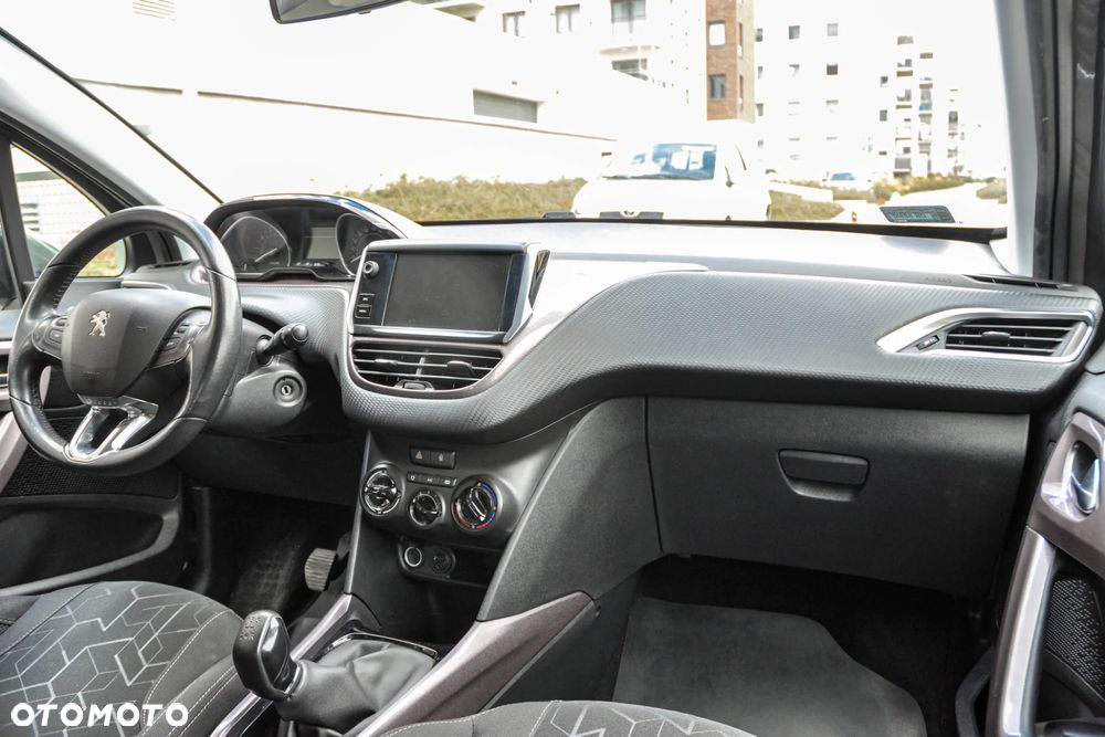 Peugeot 2008 - 10