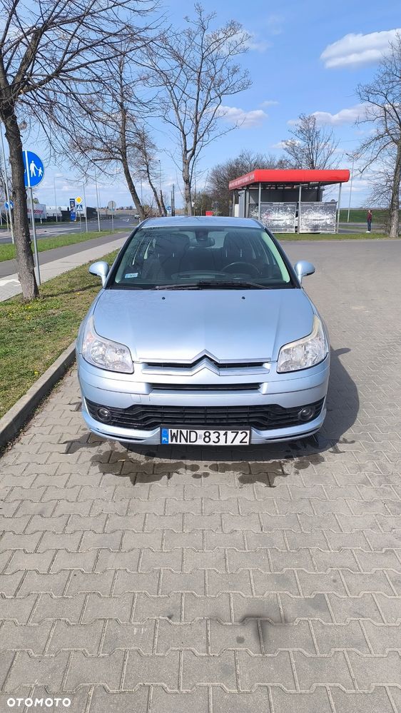 Citroën C4 2.0 16V Exclusive - 2