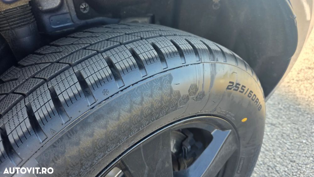 Jaguar F-Pace D300 AWD - 36