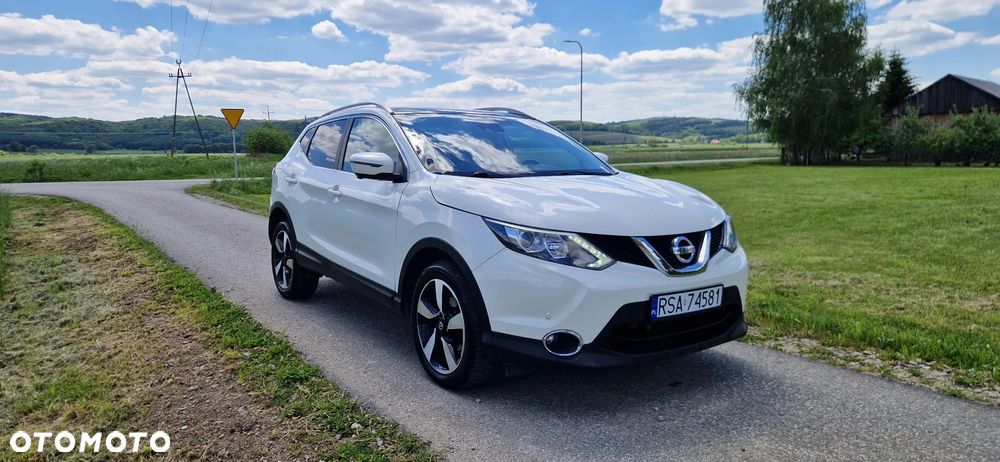 Nissan Qashqai 1.2 DIG-T Xtronic TEKNA - 2