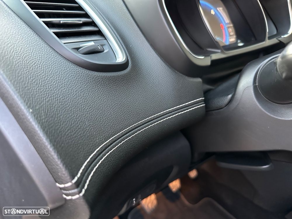 Renault Grand Scénic 1.6 dCi Luxe SS - 17