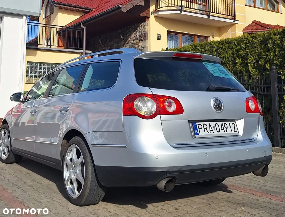Volkswagen Passat 3.2 V6 FSI 4Mot Comfortline DSG - 4