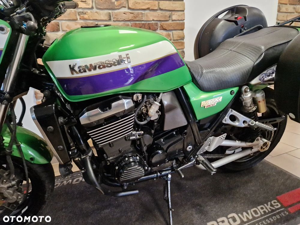 Kawasaki ZRX - 7