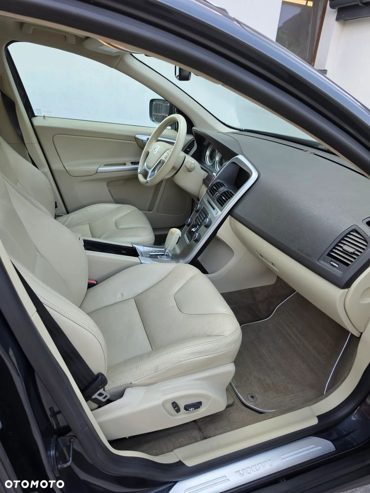 Volvo XC 60 - 16