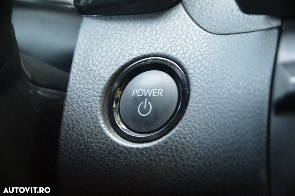 Toyota Camry Business Edition - 33