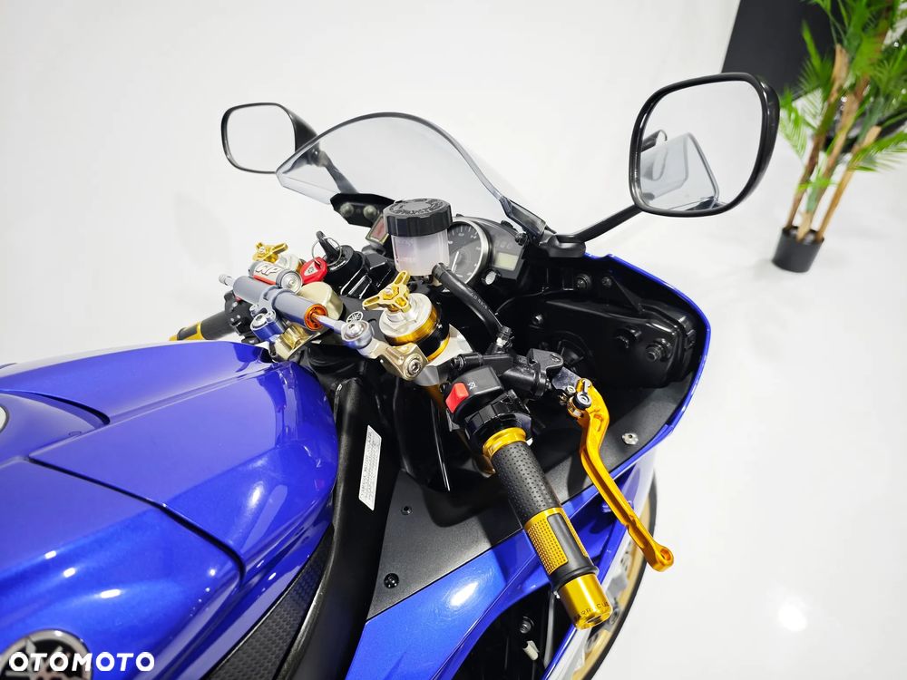 Yamaha R6 - 14