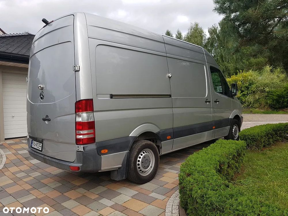 Mercedes-Benz Sprinter - 6